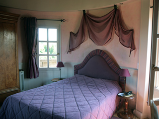 Chambre au château de Maulmont