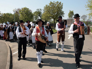 Procession de l'Avant-deux d'Isigny et la Gearbaude